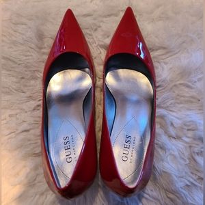 Guess red patent pointed toe kitten heel pumps size 10